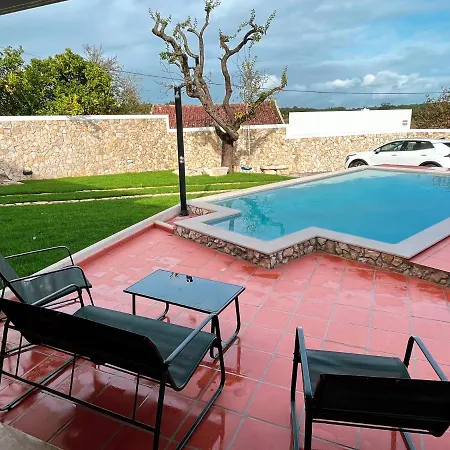 Casa Tia Maria * Moledo (Lisbon)